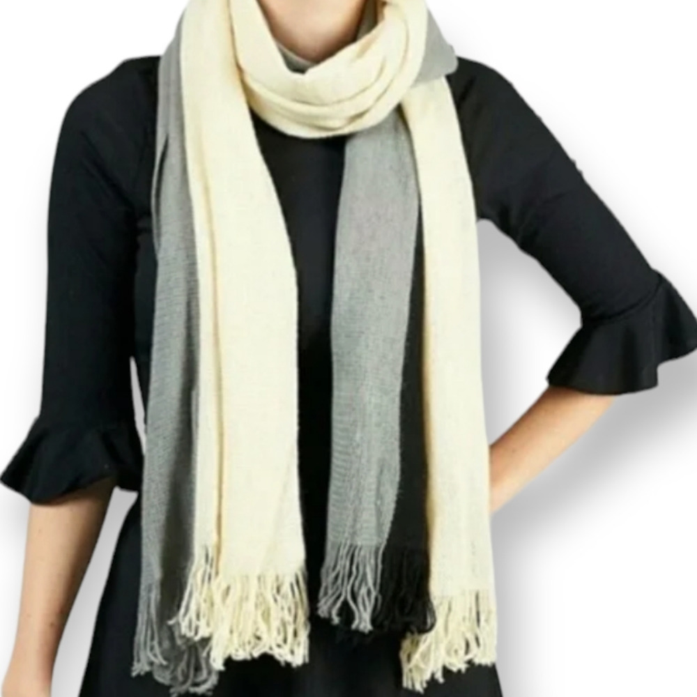 NWT DONNI. tri color blanket scarf with fringe